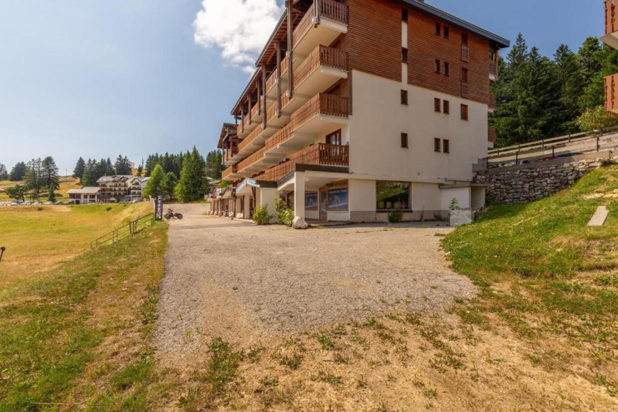 Superbe Appartement Au Pied Des Pistes -Le Chamois 莱代塞尔 外观 照片